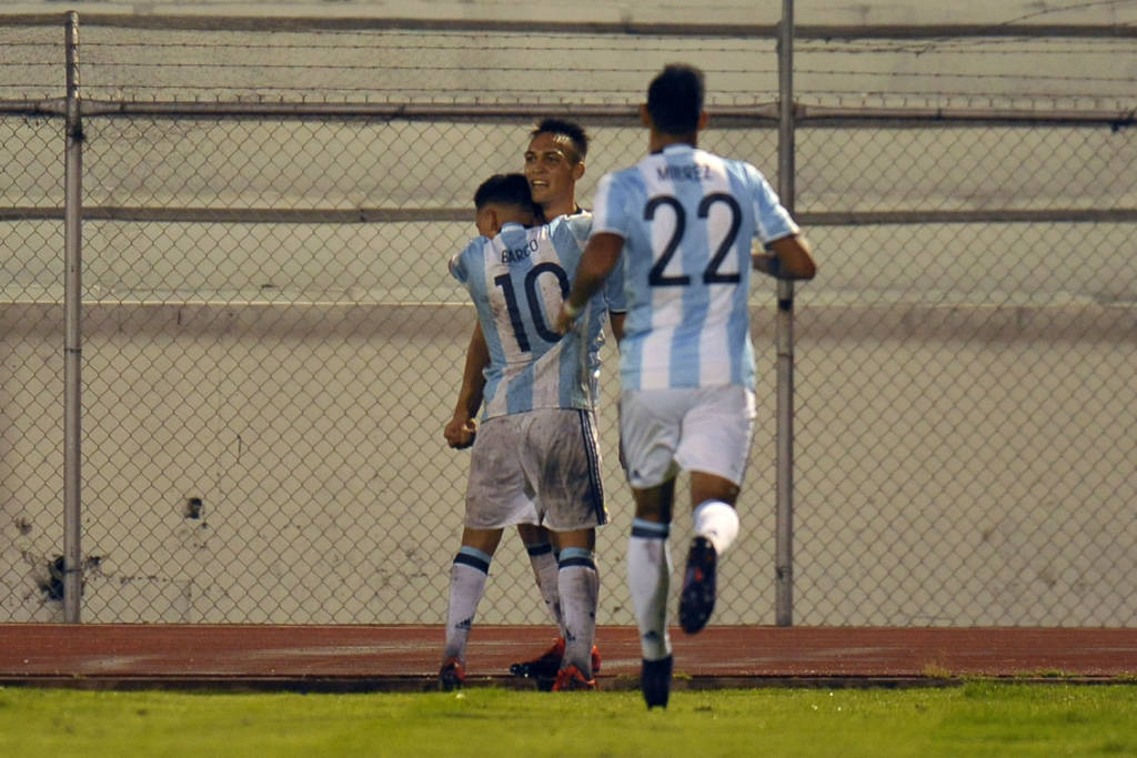 A Argentina arrancou o empate do Peru já nos acréscimos do segundo tempo (Foto: Juan Cevallos/AFP)