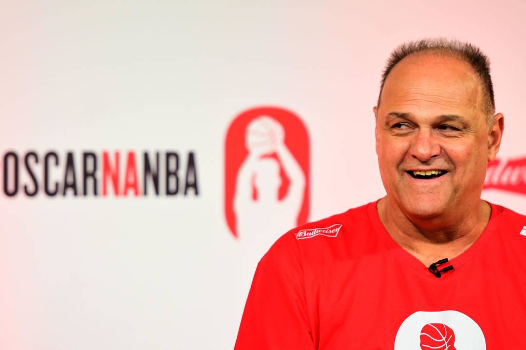 O ex-jogador Oscar Schmidt participará do Jogo das Celebridades no All-Star Weekend (Foto: Sergio Barzaghi/ Gazeta Press)