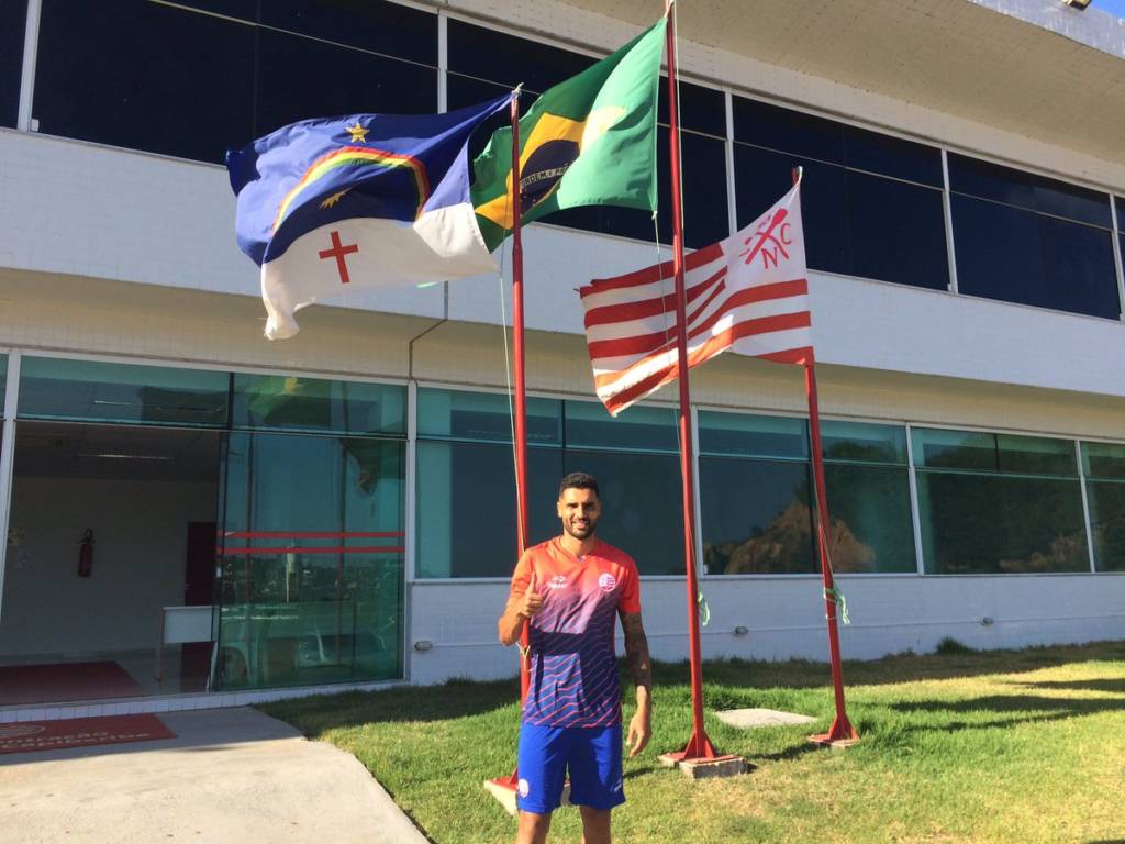 Giovanni deve defender o Náutico em 2017 (Foto: Divulgação/Náutico)