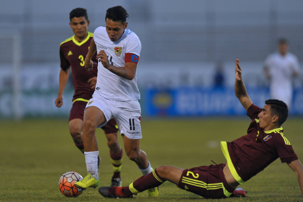 Venezuela e Bolívia não balançaram as redes (Foto: Juan Cevallos/AFP)
