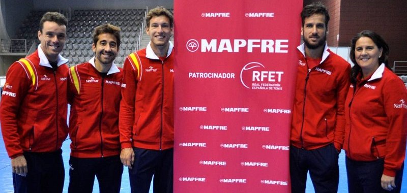 Já na Croácia, espanhóis se preparam para jogar fora de casa pela primeira fase da competição (Foto: Divulgação/ RFET)