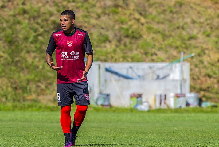 Ex-Menino da Vila, Thiago Carleto é a grande esperança do Linense para o Paulistão (Foto: José Luis Silva/ Linense/ CA Linense)