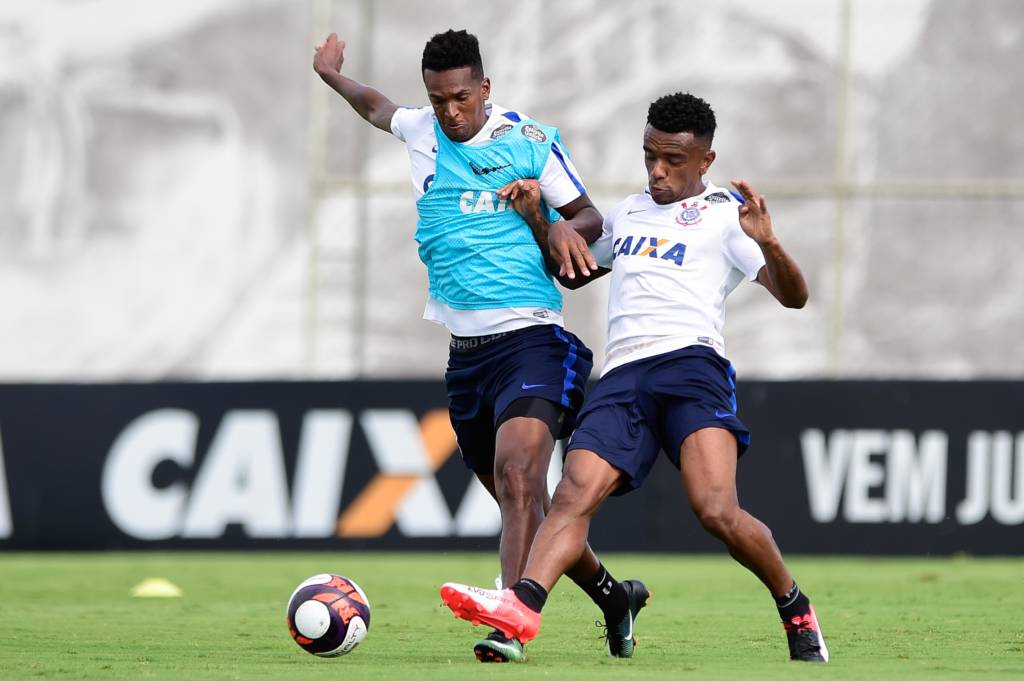 Jô ainda não marcou gol, mas há maior preocupação com os desarmes (foto: Fernando Dantas/Gazeta Press)