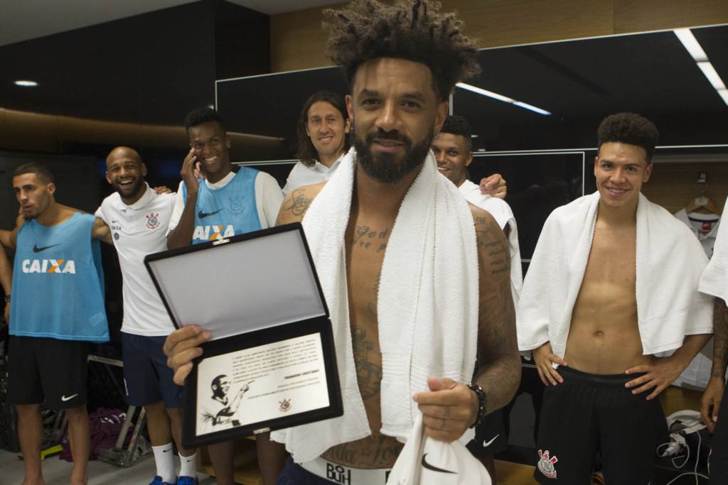 Na quarta-feira, volante havia sido homenageado pelos 100 jogos a serviço do clube (foto: Daniel Augusto Jr./Ag. Corinthians)