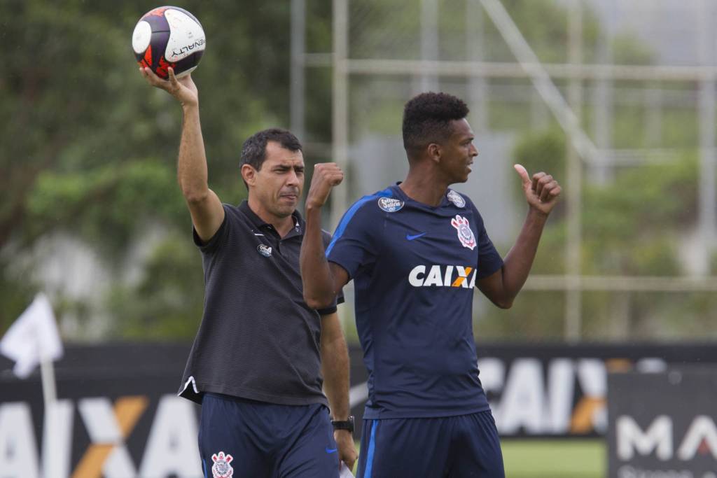 Para o treinador, o time de Jô não está atrás de Palmeiras, Santos e São Paulo (foto: Daniel Augusto Jr./Ag. Corinthians)