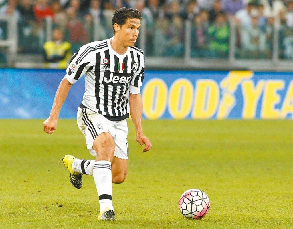 Hernanes vai para a China (Foto: Loris Roselli/AFP)