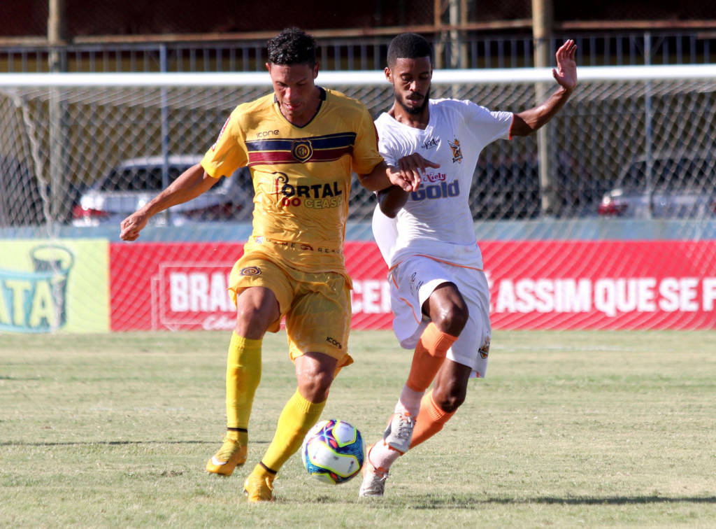 Empate sem gols garantiu liderança provisória ao Madureira (Foto: Bernardo Gleizer/NIFC)