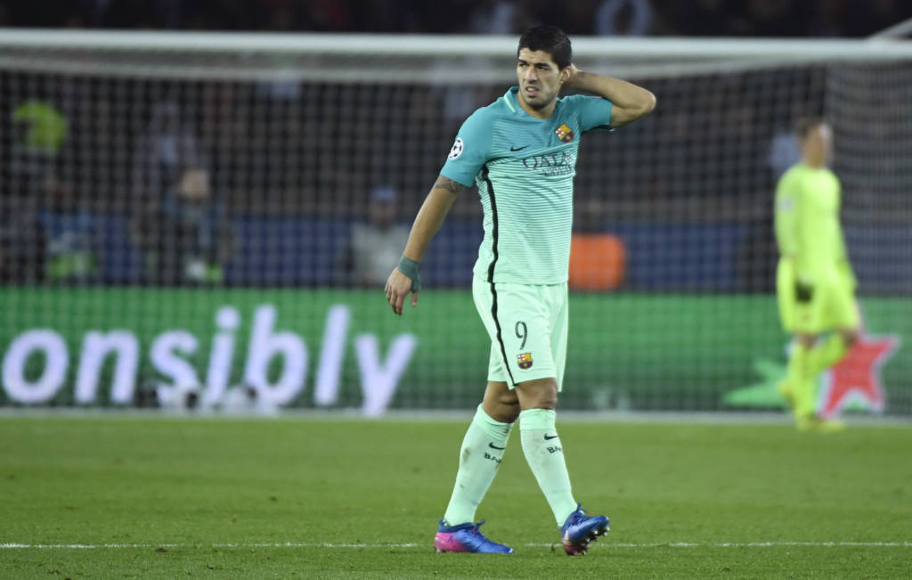 Luis Suárez saiu em defesa do técnico Luis Enrique antes de duelo pelo Campeonato Espanhol (Foto: Lionel Bonaventure/AFP)
