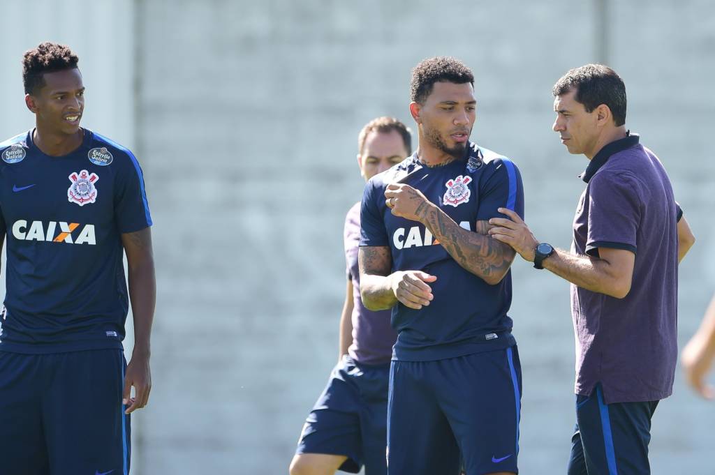 Contra o Audax, Kazim poderá ocupar a vaga de Jô no comando do ataque (foto: Fernando Dantas/Gazeta Press)