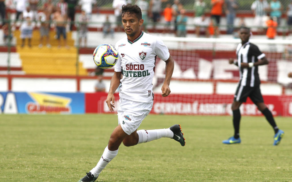 Scarpa renovou com o Flu por mais três anos (Foto: Nelson Perez/Fluminense FC)