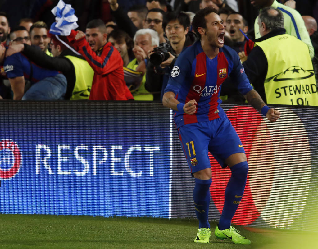Neymar exaltou equipe do Barça por acreditar até o final (Foto: Pau Barrena/AFP)