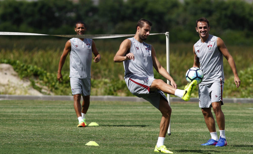 Henrique exaltou fase do Flu, mas quer pés no chão para duelo contra o Criciúma (Foto: Nelson Perez/Fluminense)