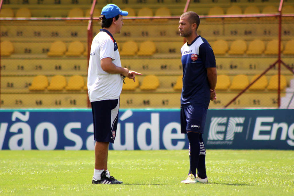 Comandado pelo técnico Fernando Diniz, Audax busca se afastar da zona da degola (Foto: Gabriela Montesano/Osasco Audax)
