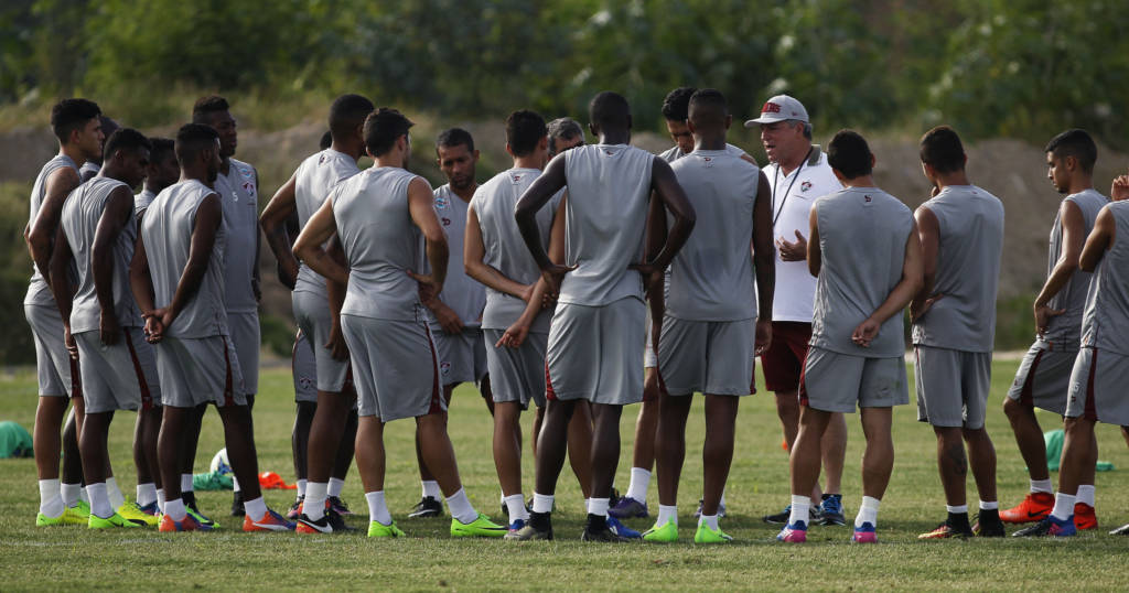 Abel Braga irá poupar os titulares visando duelo da Copa do Brasil (Foto: Nelson Perez/Fluminense)