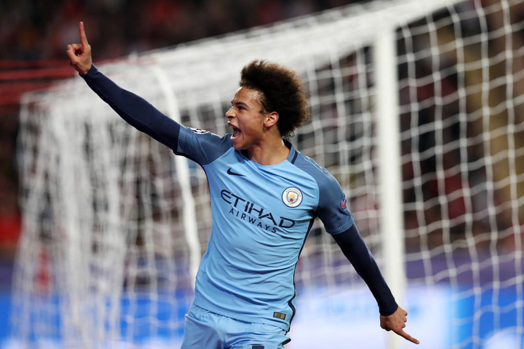 Sané fez o primeiro do City e recolocou a vaga nas mãos dos ingleses (Foto: Valery Hache/AFP)