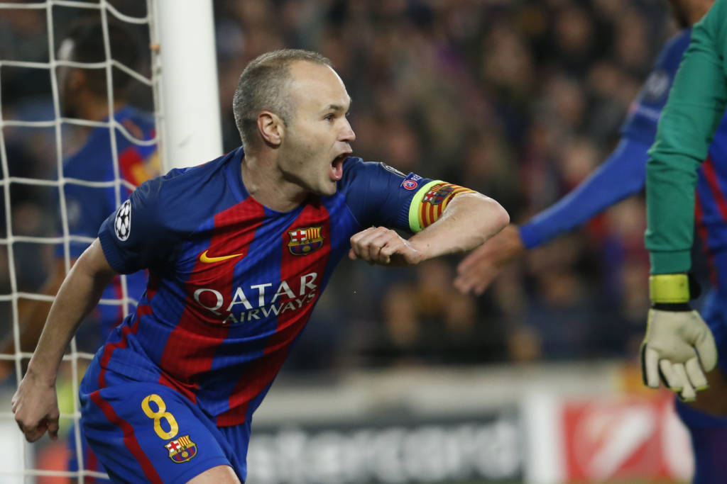 Iniesta tem 32 anos (Foto: Pau Barrena/AFP) 