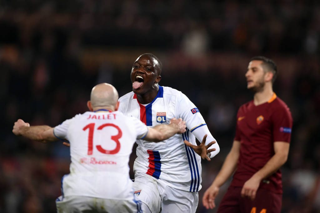 Roma ficou com a vitória, mas o Lyon garantiu a classificação para as quartas (Foto: Filippo Monteforte/AFP)