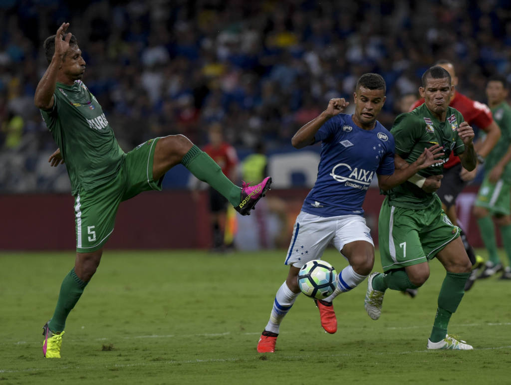 Alisson teve chance de marcar o seu (Foto: Washington Alves/Cruzeiro)