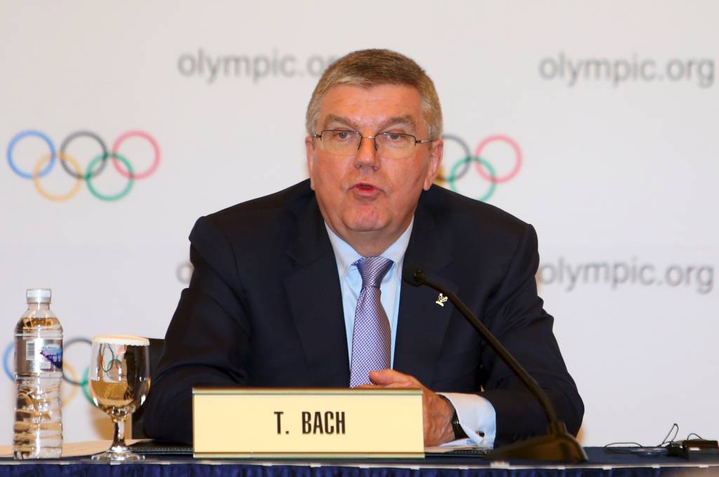 Bach citou o espírito olímpico para a escolha de Fukushima como sede do beisebol e do softbol (Foto: AFP) 