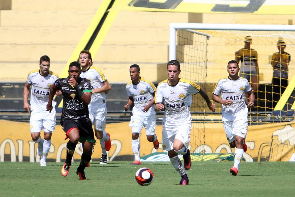 Criciúma e Brusque fizeram jogo de oito gols (Foto: Caio Marcelo/criciuma.com.br)