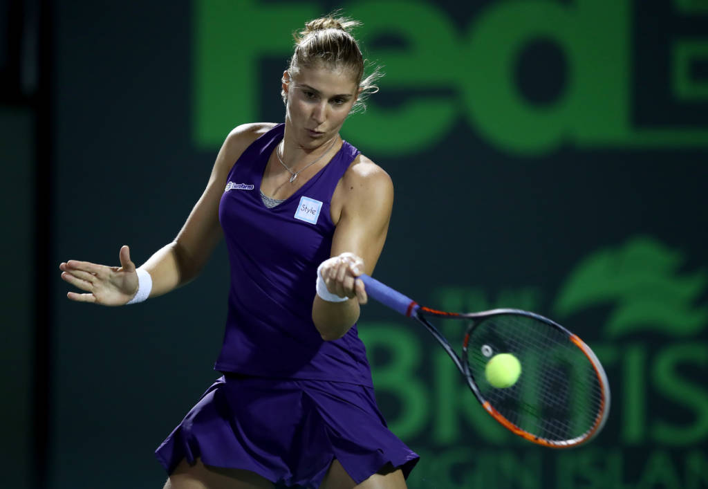 Bia Haddad Maia perdeu para Venus Williams e está eliminada do Masters 1000 de Miami (Foto: Julian Finney/AFP)
