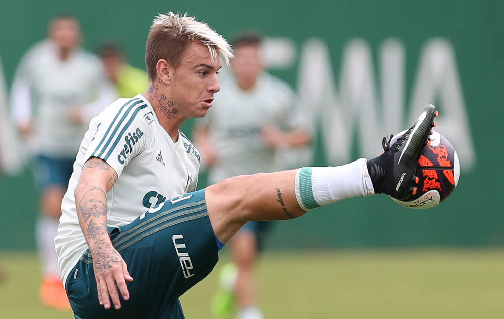Róger Guedes se coloca à disposição de Eduardo para seguir no time titular Gazeta Esportiva Róger Guedes se coloca à disposição de Eduardo para seguir no time titular Gazeta Esportiva