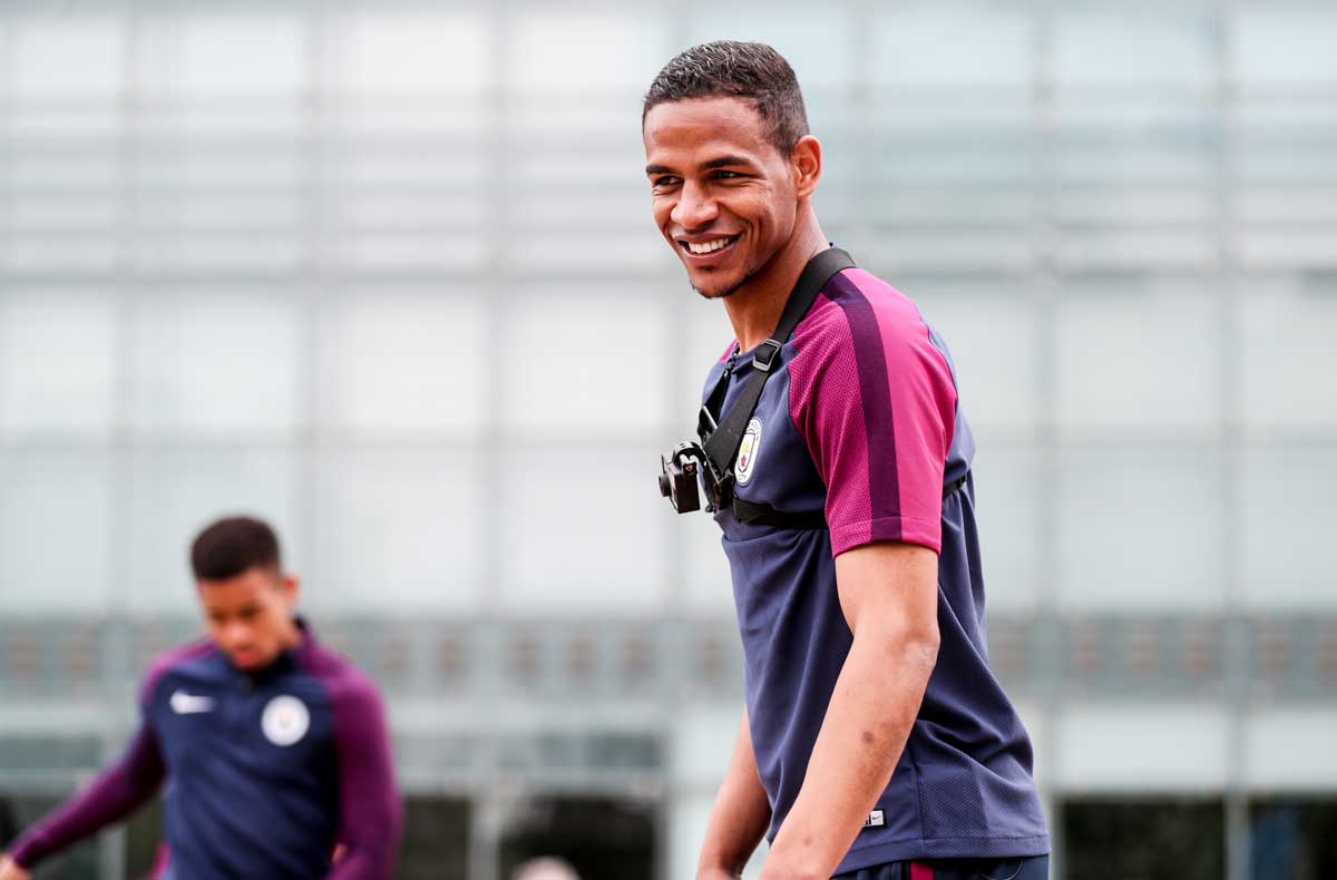 Fernando vai deixar o Manchester City e Galatasaray é provável destino ...