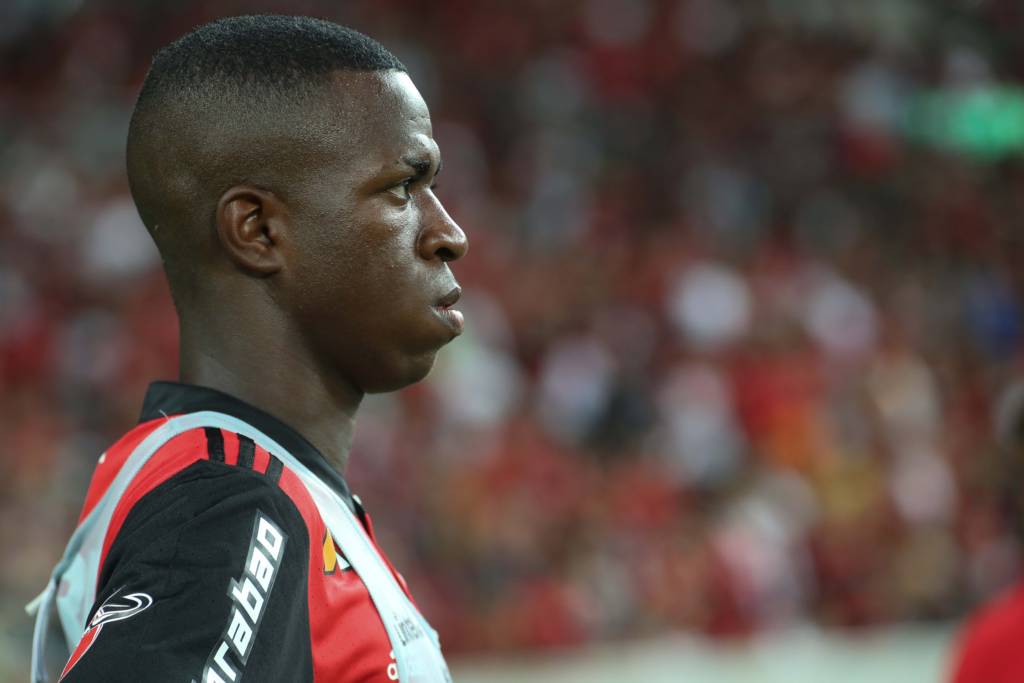 Real Madrid teme por Vinícius Júnior e deseja ida antecipada