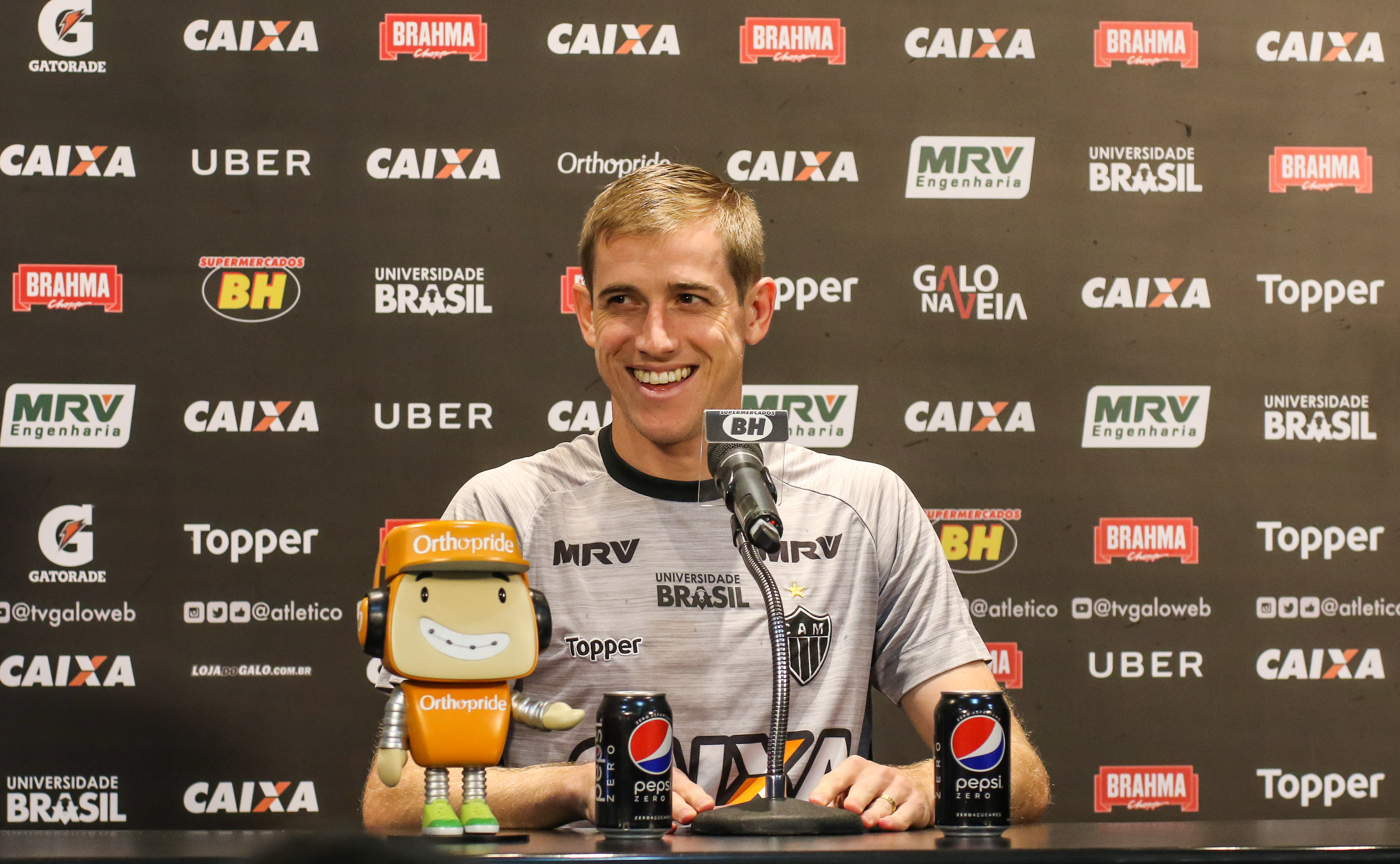 Adilson fala em atenção 100 e comemora temporada Gazeta Esportiva