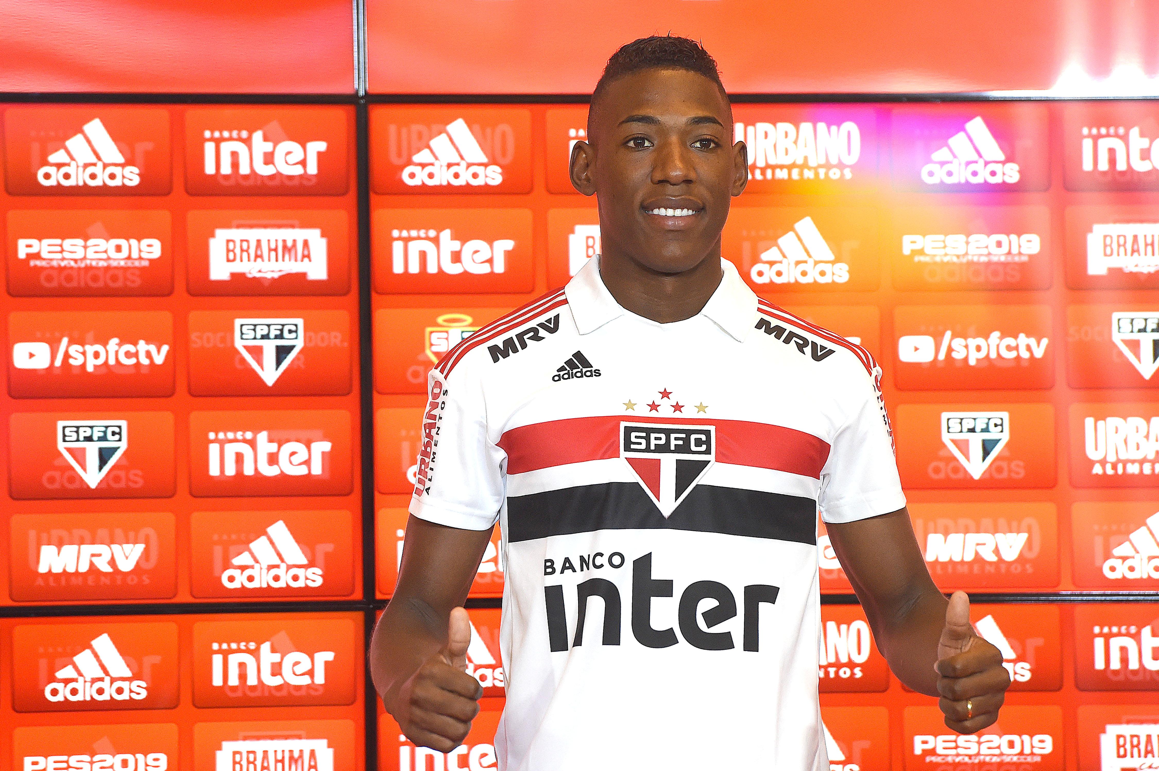 Léo Pelé abdica de apelido no São Paulo: “Peso desnecessário” - Gazeta Léo Pelé abdica de apelido no São Paulo: “Peso desnecessário” - Gazeta