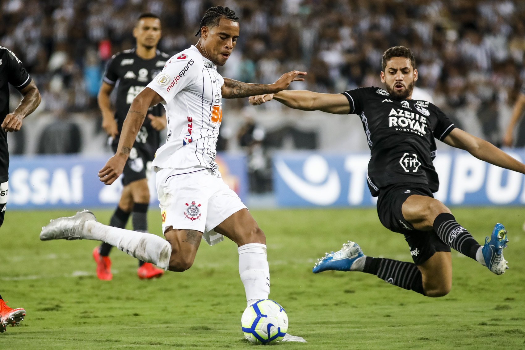 Deficiência nas finalizações atrapalha Corinthians mais ofensivo