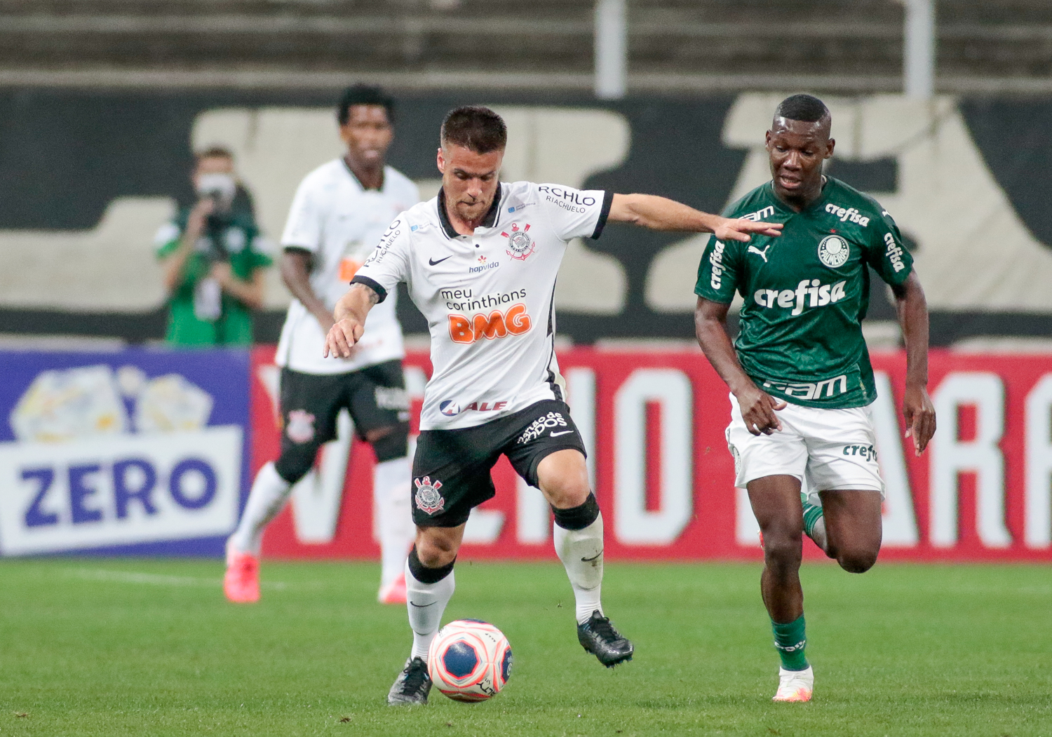 Corinthians e Palmeiras abrem disputa da final do Paulista com duelo na ...