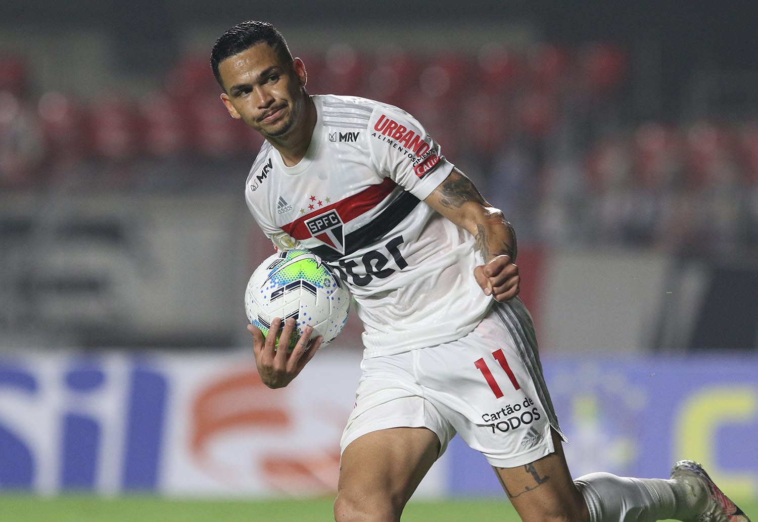 Quase saiu: Artilheiro do São Paulo pelo 3º ano consecutivo, Luciano quase foi trocado por Guilherme