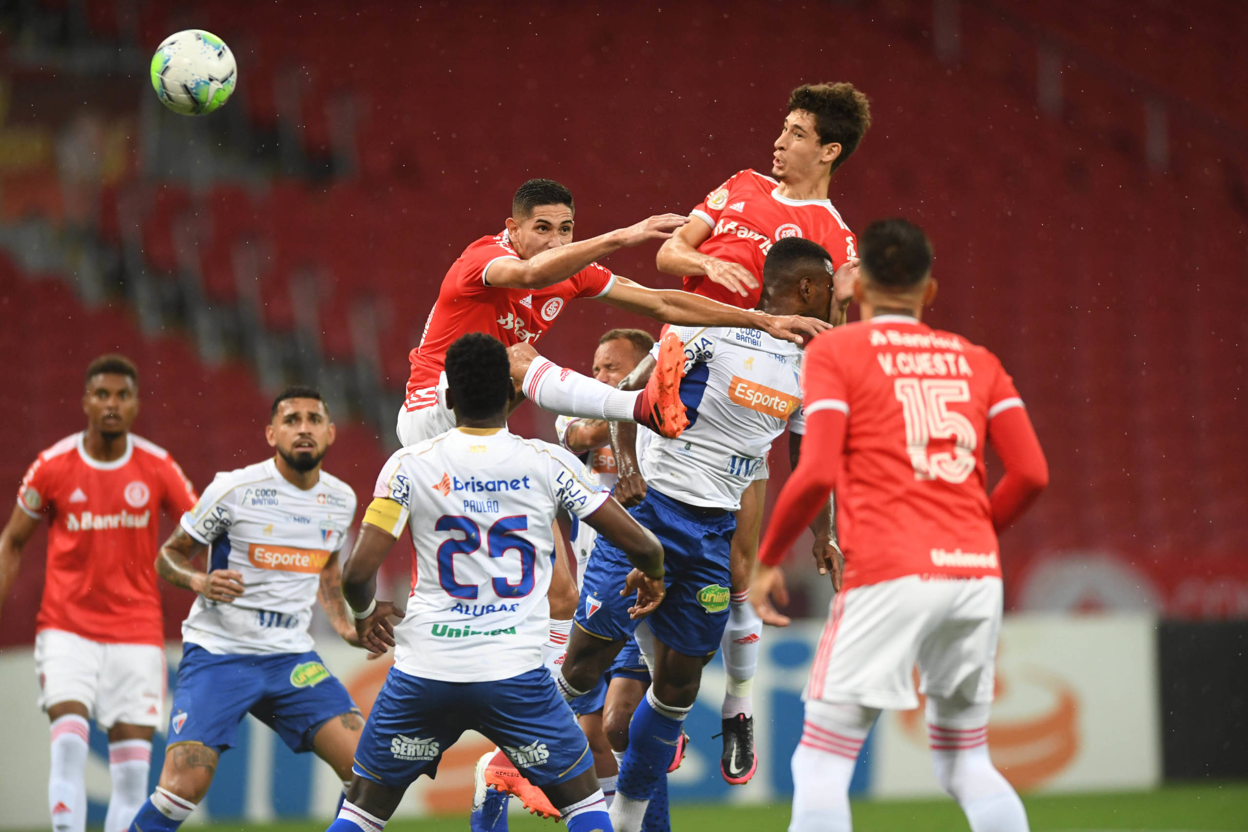 Confira fotos de Internacional x Fortaleza pelo Campeonato Brasileiro ...