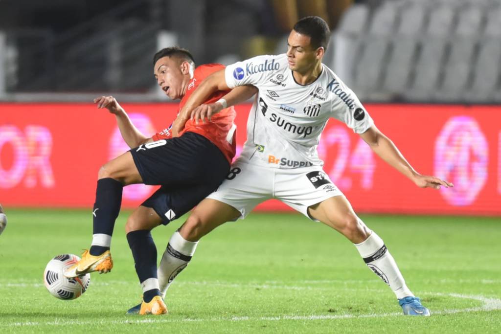 Veja fotos de Santos x Independiente, pela SulAmericana Gazeta Esportiva