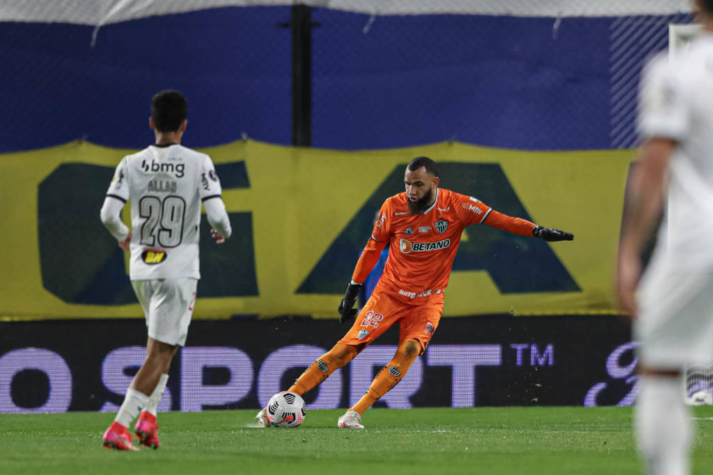 Everson Brilhas Meisterleistung Atlético Mg Zerlegt Flamengo Und Zieht Ins Viertelfinale Ein - 5ssti81