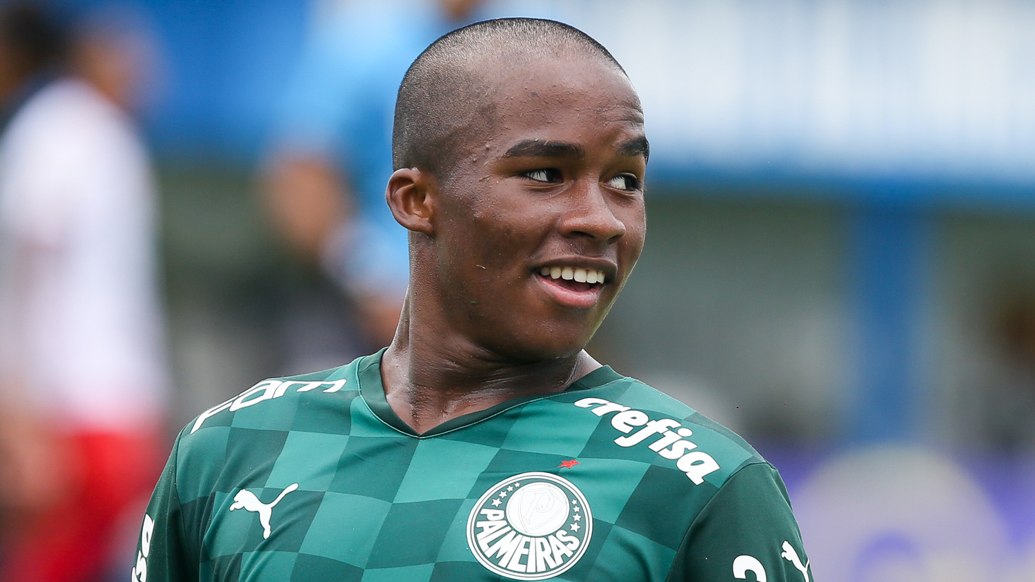 A criança que atrai holofotes.  (Foto: Fabio Menotti/Palmeiras)