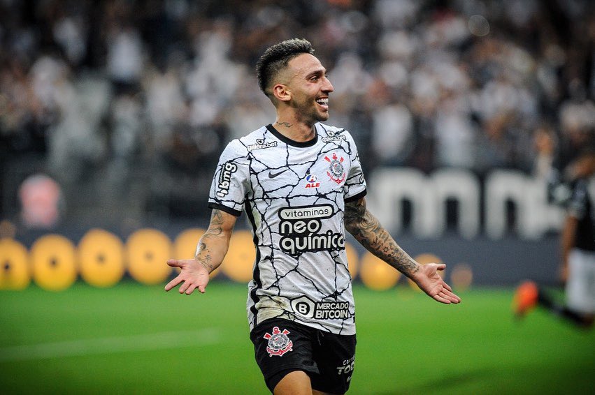 Vítor Pereira explica saída de Du Queiroz e revela que Mosquito não ...