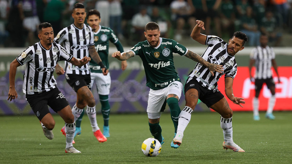 Palmeiras &Atilde;&copy; derrotado pelo Cear&Atilde;&iexcl; por 3 a 2 na estreia do Brasileir&Atilde;&pound;o e perde  s&Atilde;&copy;rie invicta como mandante - Gazeta Esportiva