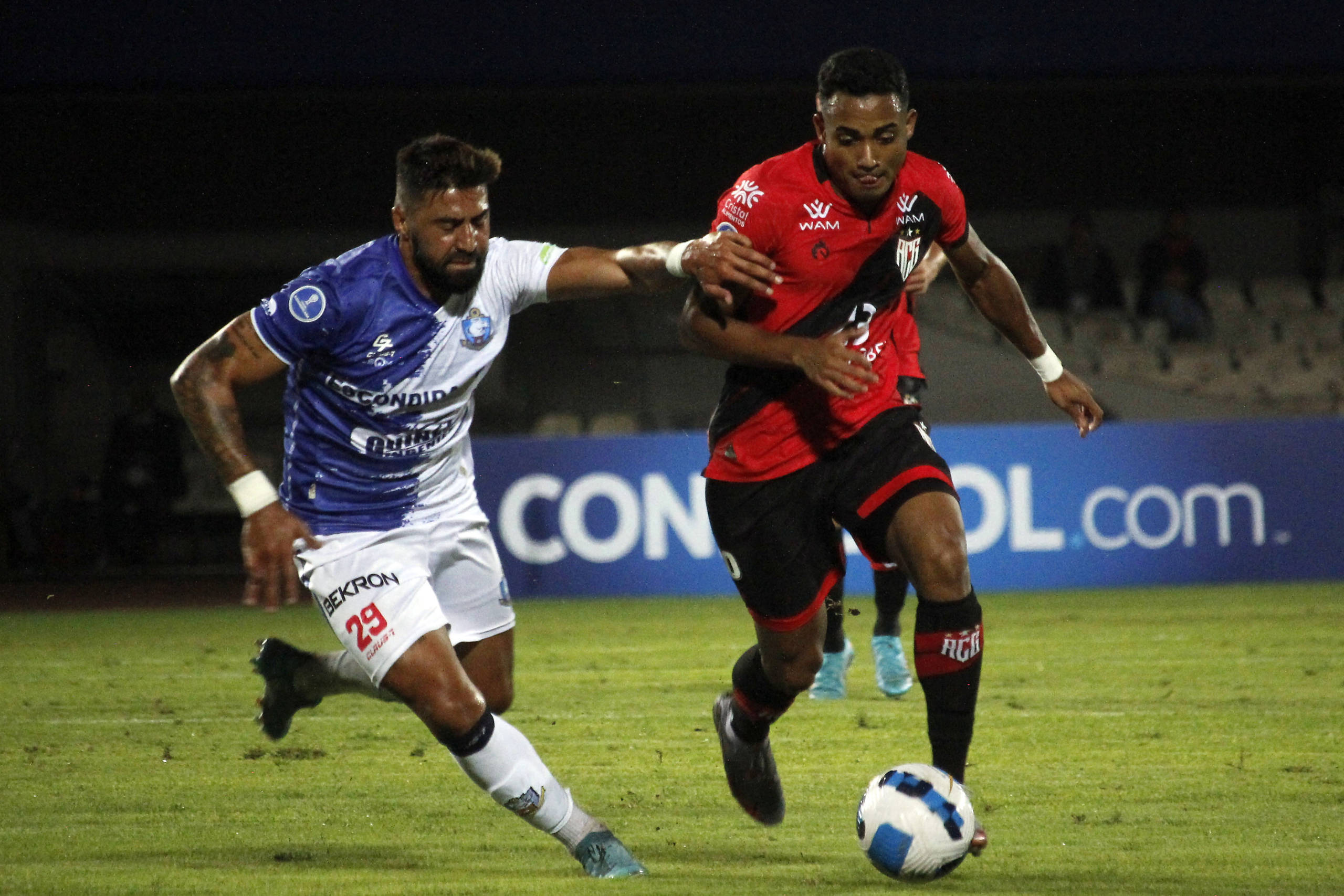 Atl&Atilde;&copy;tico-GO sofre gols no fim e perde para o Antofagasta-CHI pela Sul- Americana - Gazeta Esportiva