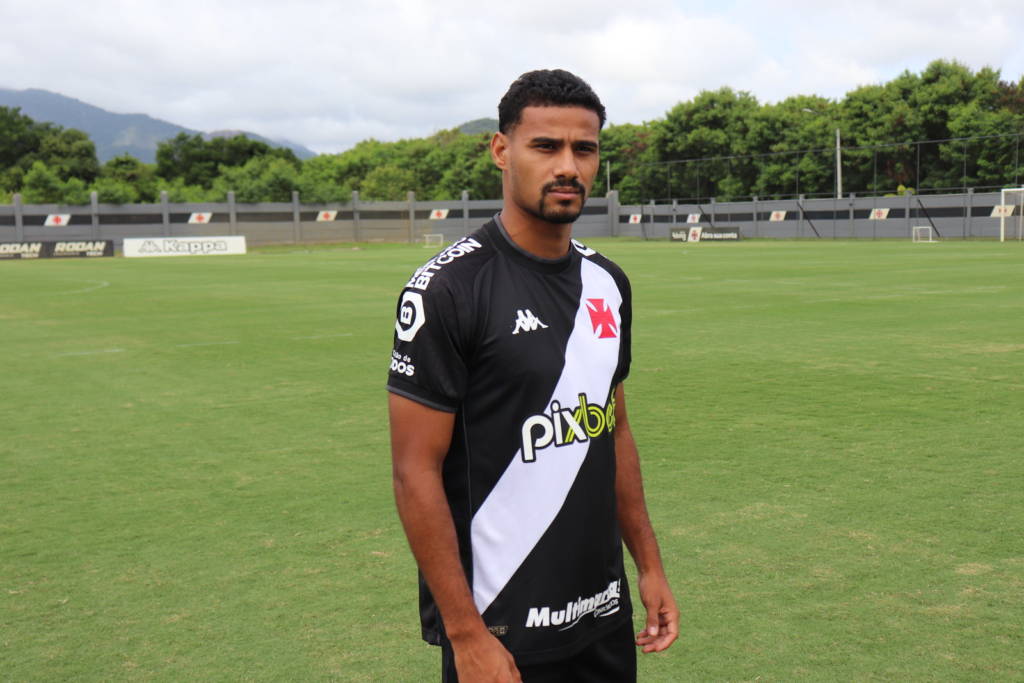Vasco terá reforços contra Brusque, mas perde Gabriel Dias