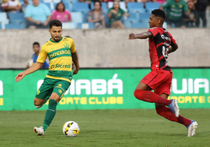 Confira fotos de Cuiabá x Athletico-PR pelo Campeonato Brasileiro ...