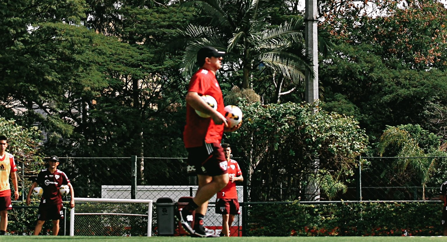 André Anderson treina parcialmente com o elenco em reapresentação do São Paulo