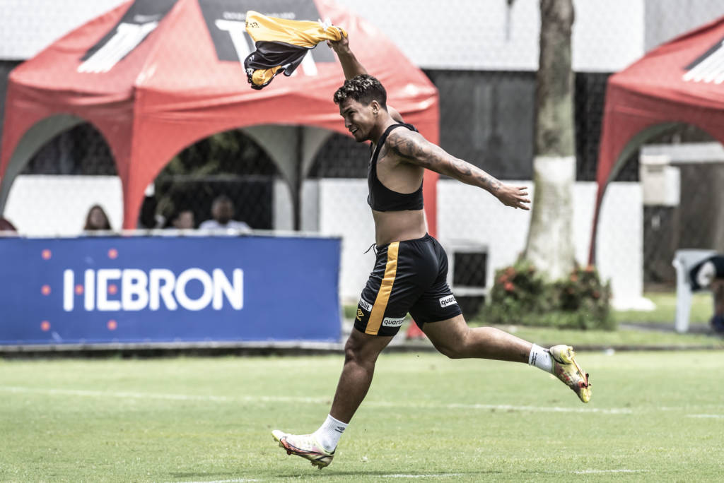 Santos renova com Weslley Patati, destaque da Copinha, até 2024 - Superesportes