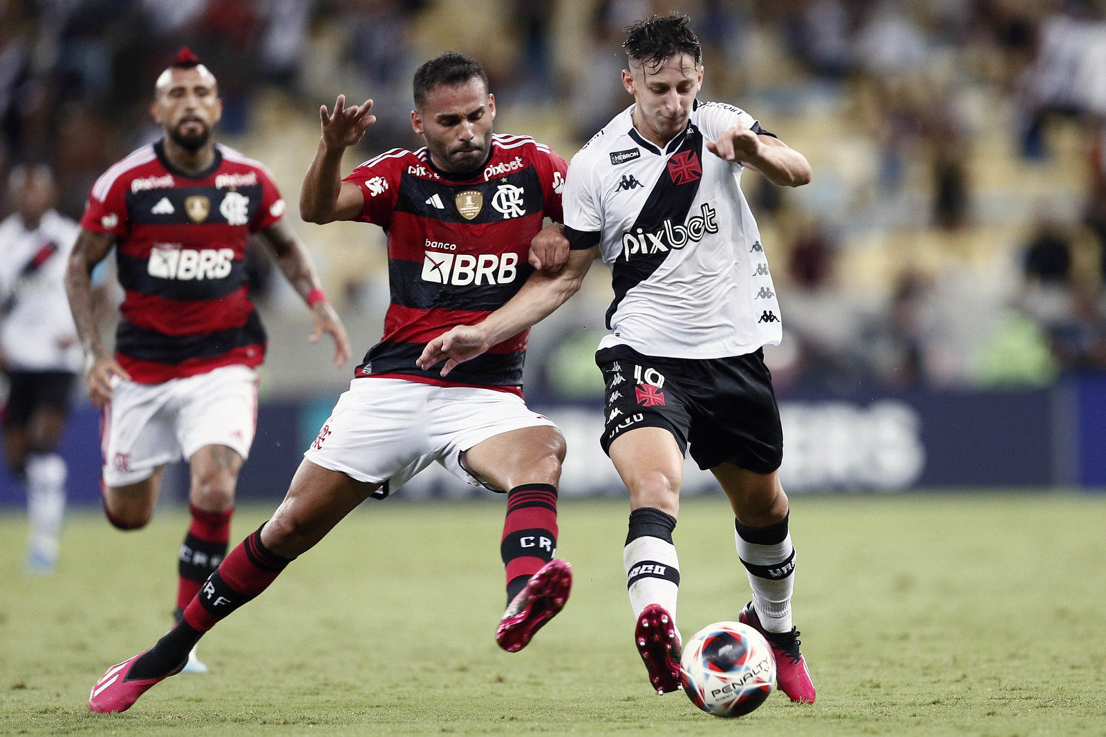 Melhores momentos da vitória do Flamengo sobre o Vasco pelo Carioca ...