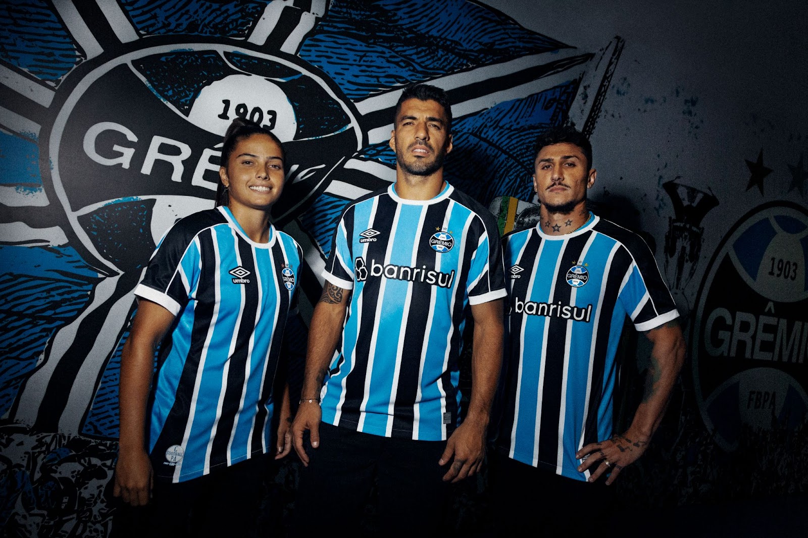 Grêmio lança uniformes oficiais em comemoração aos seus 120 anos