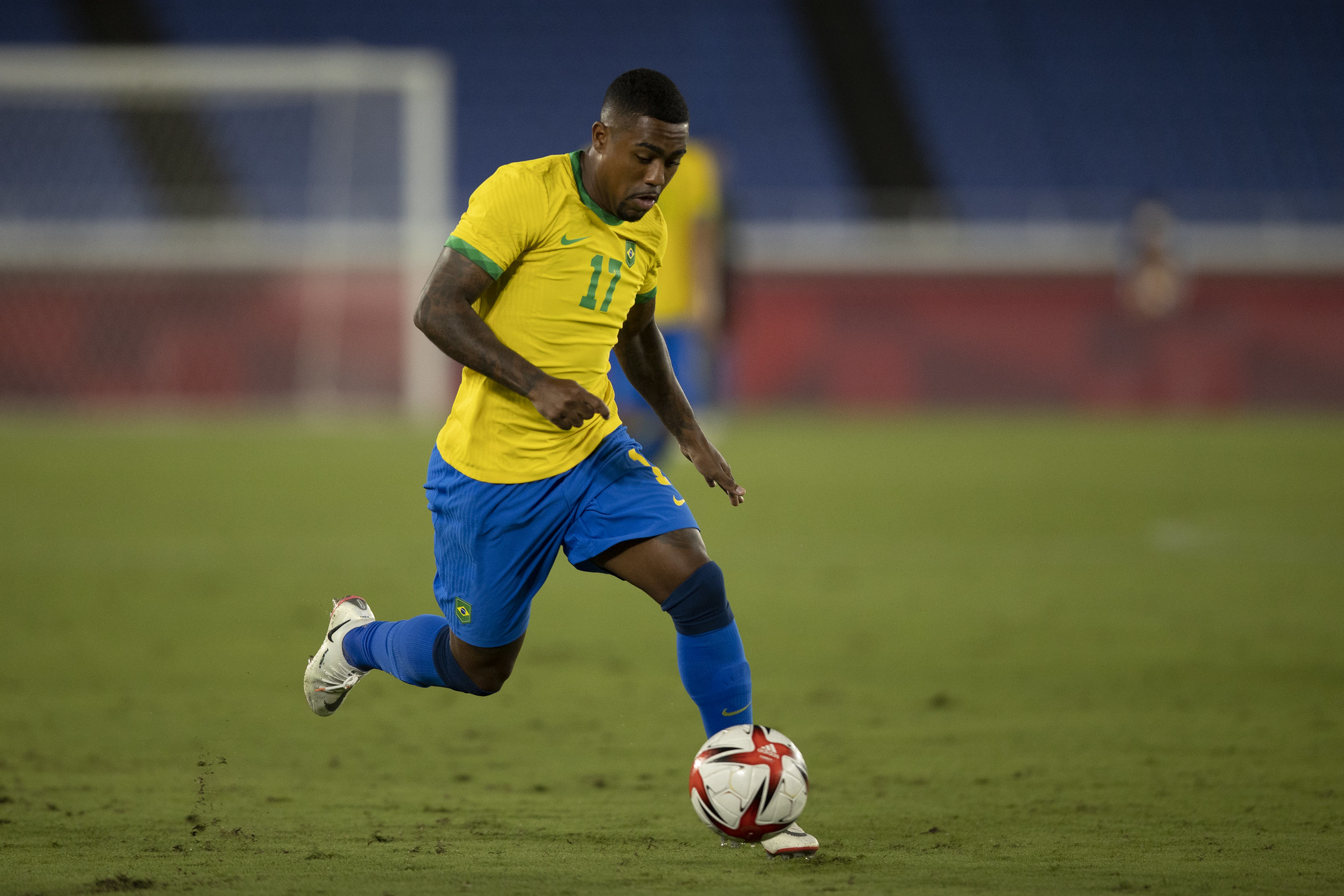 Campeões olímpicos em Tóquio, Jardine e Malcom duelam pela liderança nos Emirados Árabes