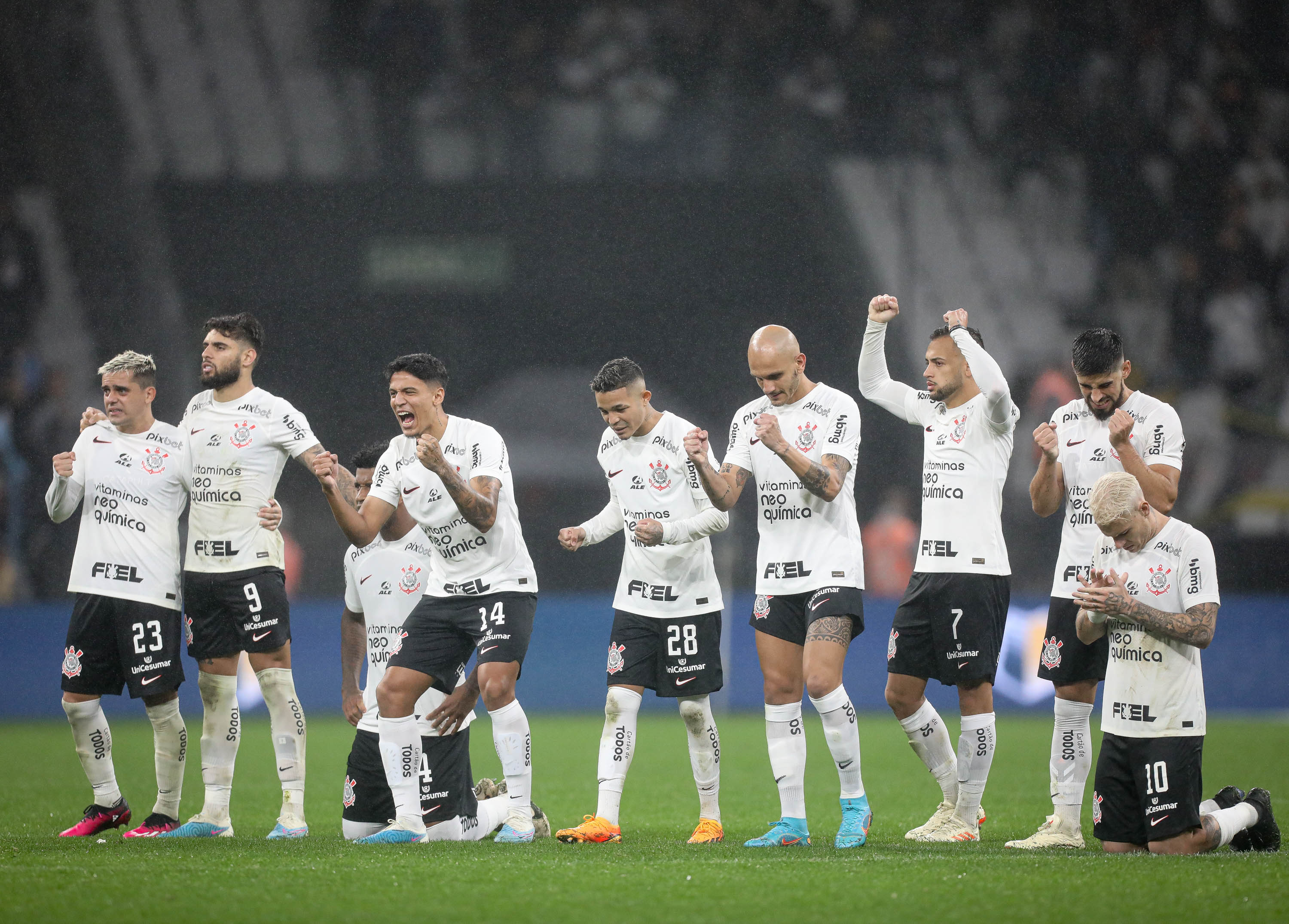 Análise: Corinthians faz melhor jogo da temporada contra Atlético-MG e evolução é nítida