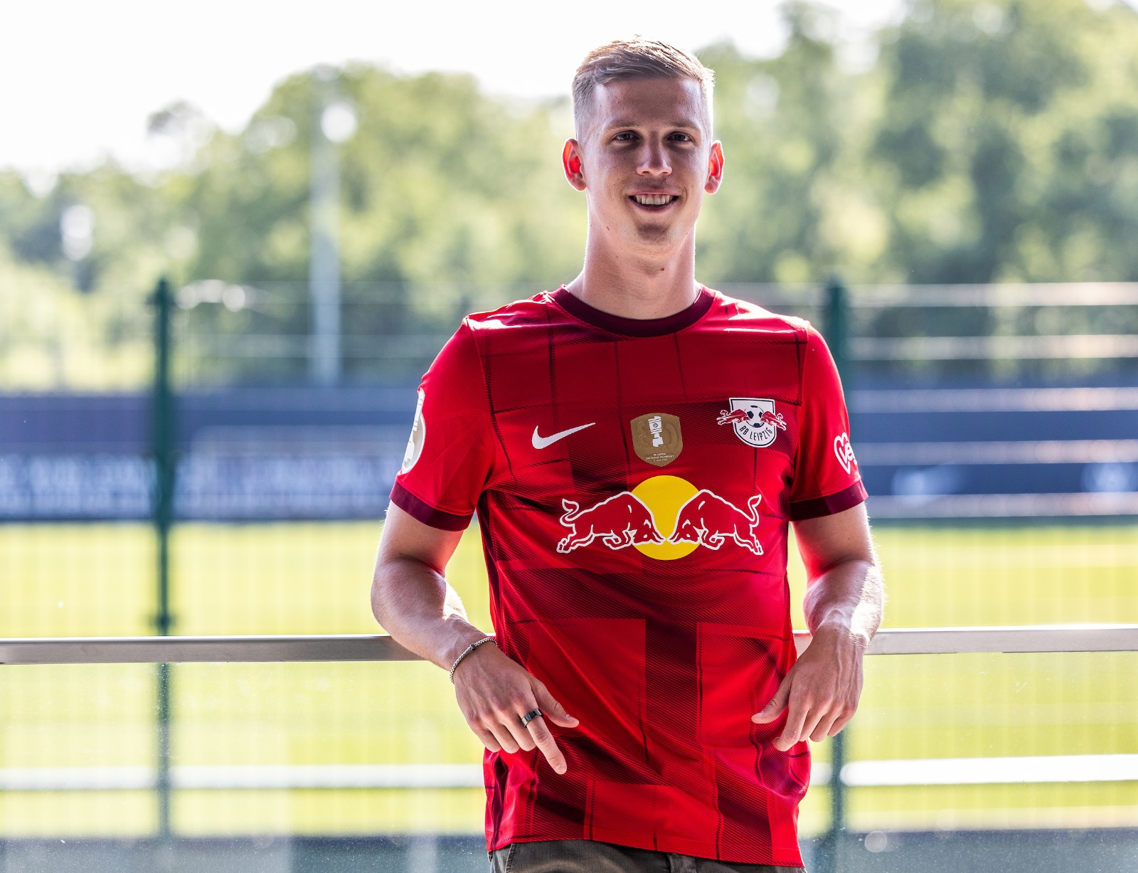 Atacante Dani Olmo renova com RB Leipzig até 2027