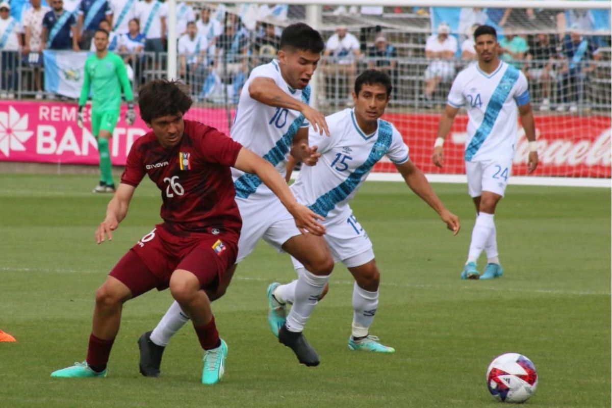 Com Soteldo como titular e gol no final, Venezuela bate Guatemala em